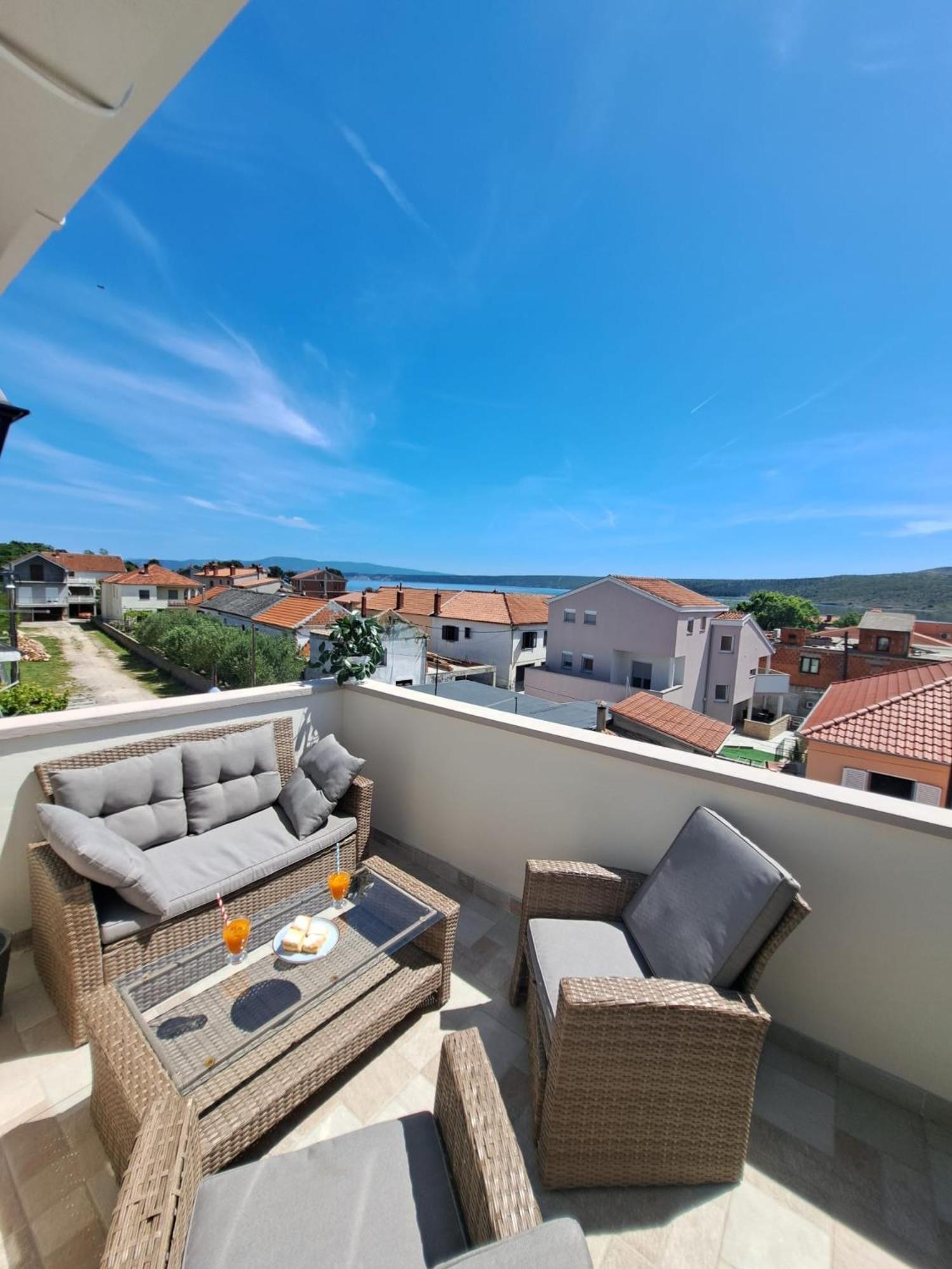 Apartman Lucia Posedarje Exterior photo